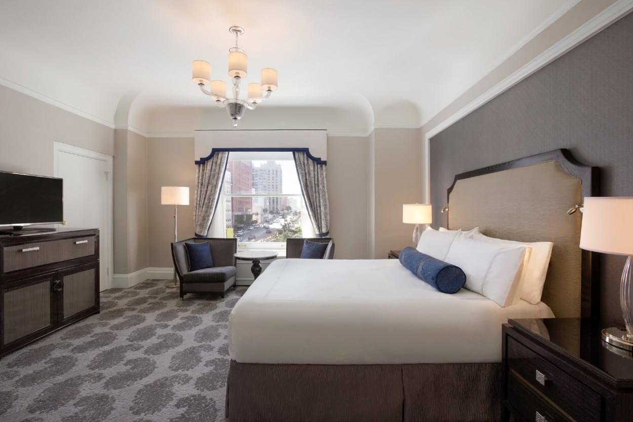 Fairmont King room alternate view