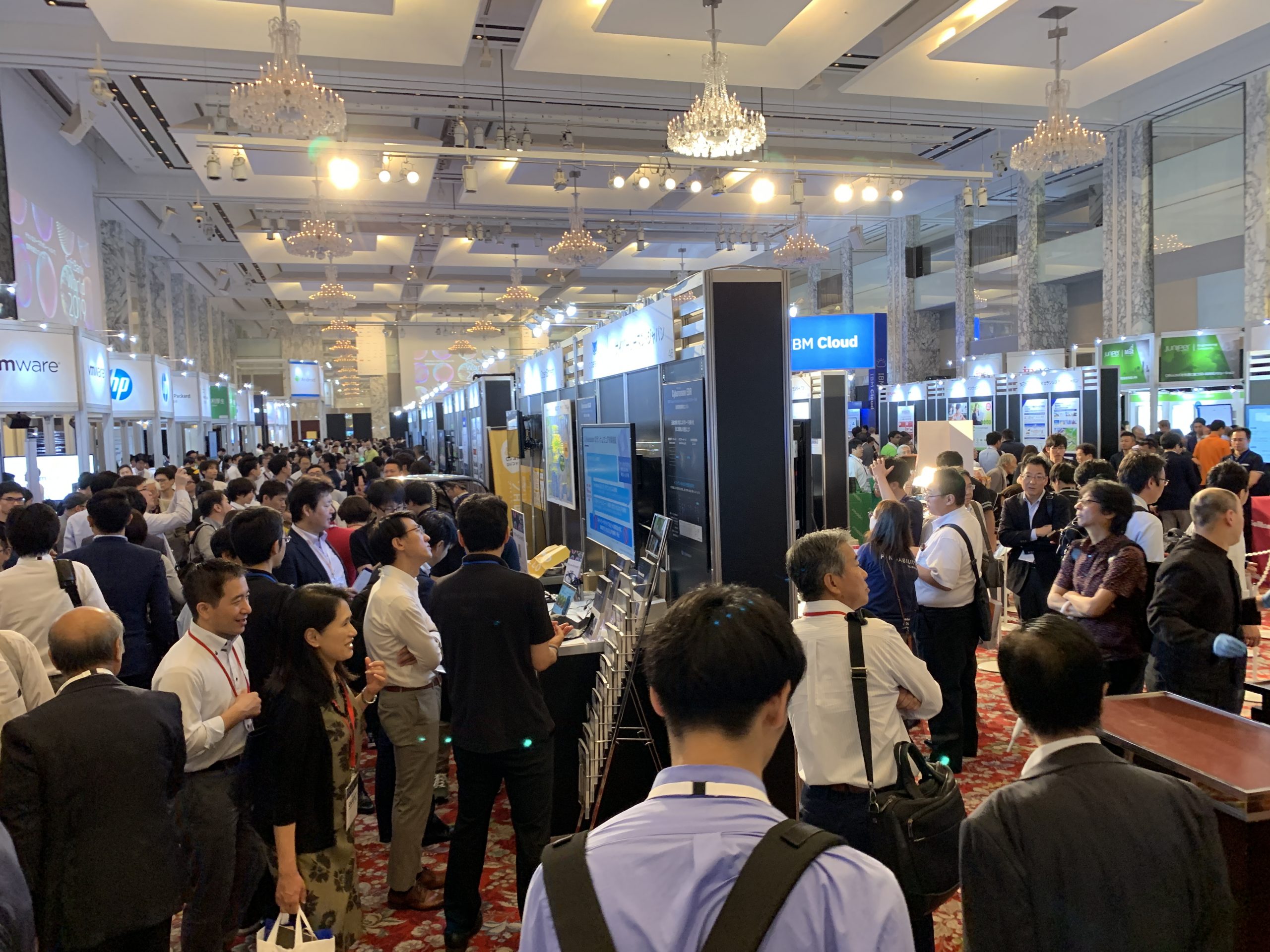 busy show floor at SoftBank World 2019